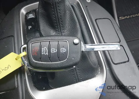 2017 Hyundai Santa Fe Sport 2.4L из США, поврежденный, VIN 5NMZUDLB8HH009282